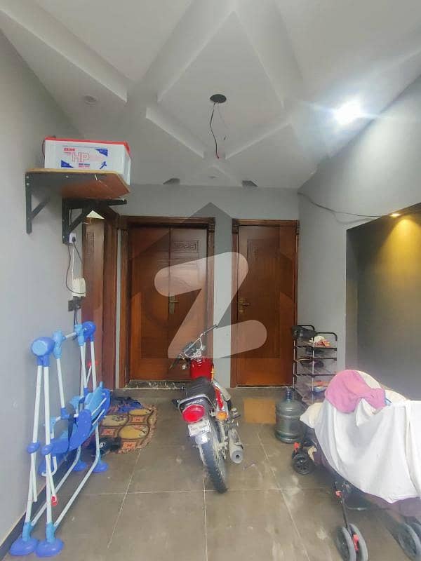 ایڈن بولیوارڈ ہاؤسنگ سکیم کالج روڈ,لاہور میں 3 کمروں کا 4 مرلہ مکان 1.6 کروڑ میں برائے فروخت۔
