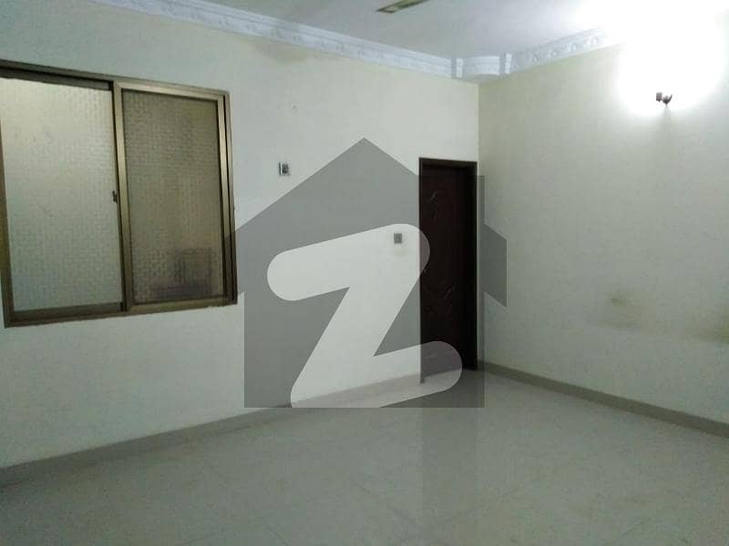 A Flat Of 1560 Square Feet In Quaidabad