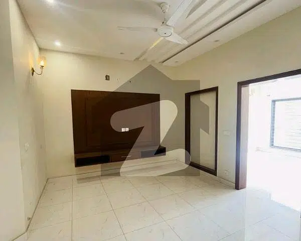 Lower Portion Of 5 Marla In Johar Town Phase 2 - Block J For sale