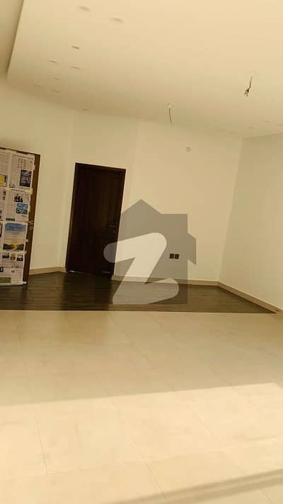 200 SQ yard bungalow for sale in Tando Jahania