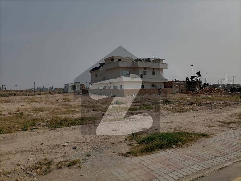2 Kanal Plot Is Available Prime Location