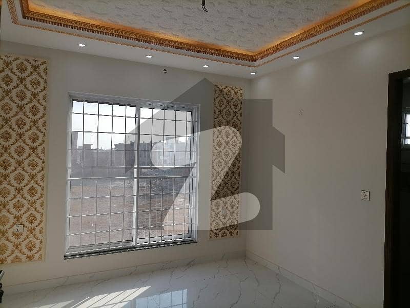 Fair-Priced Prime Location 10 Marla House Available In Gulshan-e-Ravi - Block G