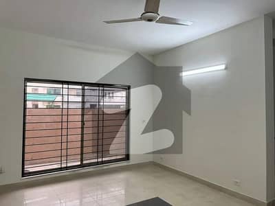 5 Marla Flat for sale in Lahore Villas