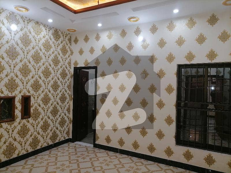 7.5 Marla House Ideally Situated In Gulshan-e-Ravi - Block E