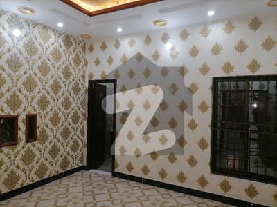 گلشنِِِ راوی ۔ بلاک ڈی گلشنِ راوی لاہور میں 4 کمروں کا 6 مرلہ مکان 1.6 کروڑ میں برائے فروخت۔