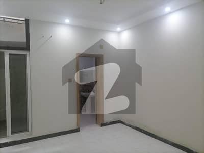 یونیورسٹی ٹاؤن پشاور میں 8 کمروں کا 5 مرلہ مکان 2.1 کروڑ میں برائے فروخت۔