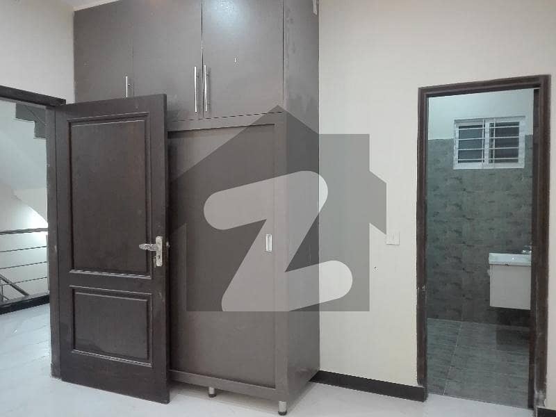 Investors Should rent This Lower Portion Located Ideally In Wapda Town