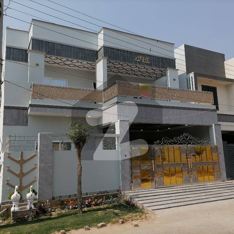 House For sale In Beautiful Naiki Midhali Road