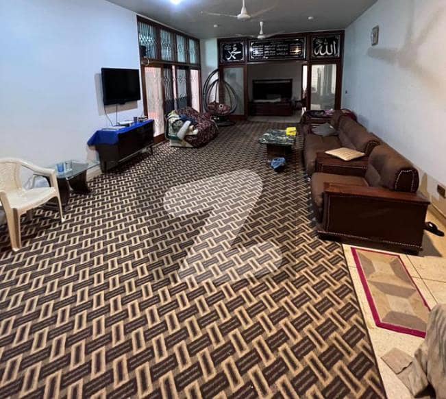 ٹیپو سلطان روڈ کراچی میں 8 کمروں کا 3 کنال مکان 10.0 لاکھ میں کرایہ پر دستیاب ہے۔