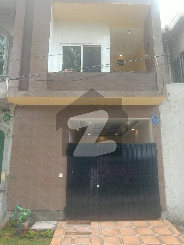 ایلیٹ وِلاز بیدیاں روڈ لاہور میں 3 کمروں کا 3 مرلہ مکان 96 لاکھ میں برائے فروخت۔