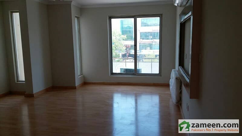 Abu Dhabi Tower 3 Beds Apartment