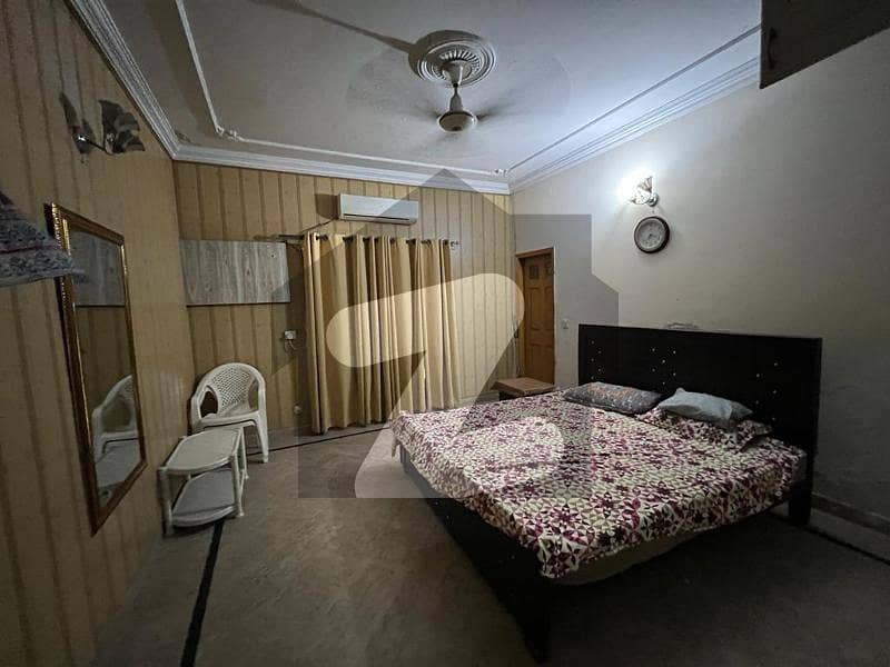 کنال برگ لاہور میں 4 کمروں کا 10 مرلہ مکان 3.0 کروڑ میں برائے فروخت۔