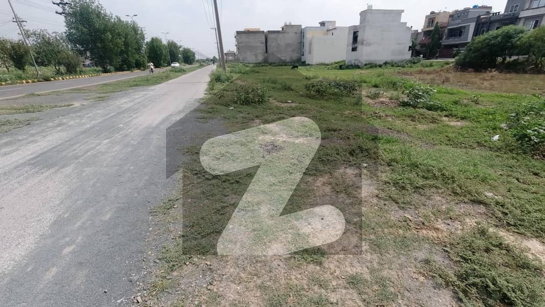 Prime Location Jubilee Town - Block F Commercial Plot For sale Sized 1 Kanal
