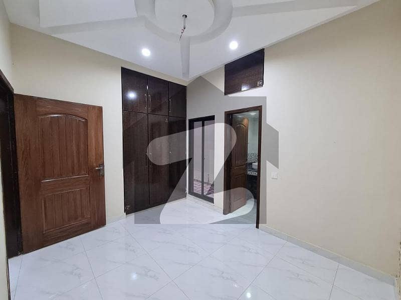 Commercial Floor Available for Rent in DHA phase 4