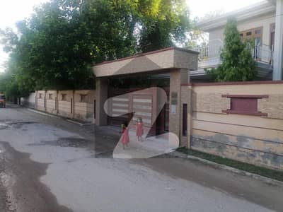 23 marla Beautiful double story house available for sale in zakriya town