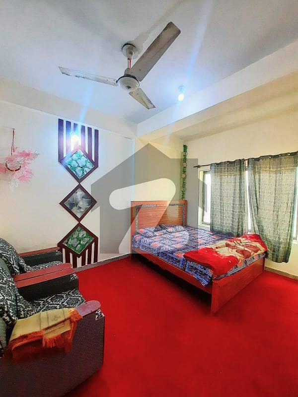 Furnished Falt available for rent Prime location Near Islambad Express Highway 1minet