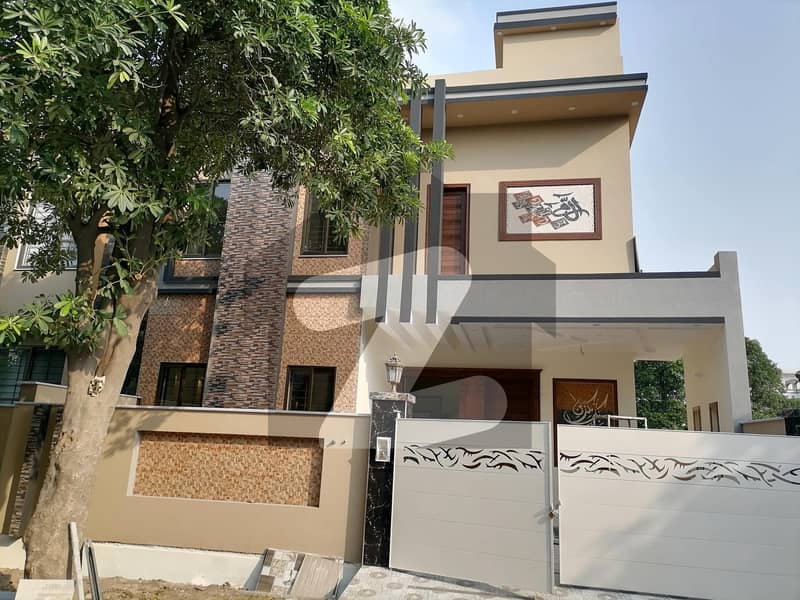 10 Marla House In Wapda City - Block M Is Available