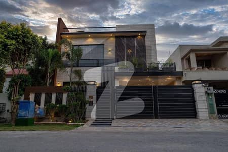 Owner Needy 10 Marla Modern House For Sale In Dha Lahore