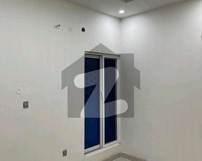 ایس ایم ڈی ہومز فیصل آباد میں 4 کمروں کا 5 مرلہ مکان 1.15 کروڑ میں برائے فروخت۔