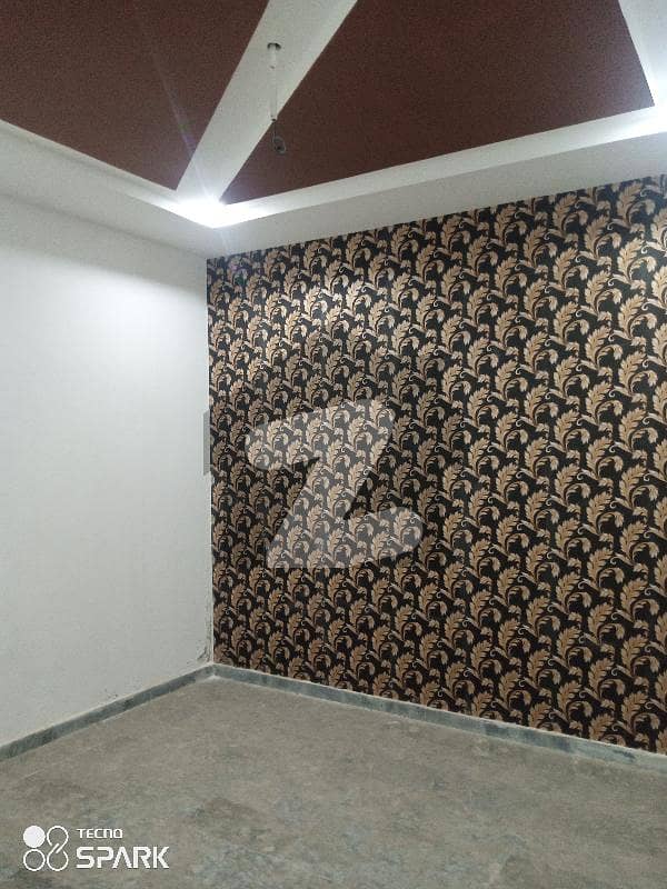 خیابان کالونی 3 فیصل آباد میں 1 کمرے کا 3 مرلہ مکان 46.0 لاکھ میں برائے فروخت۔