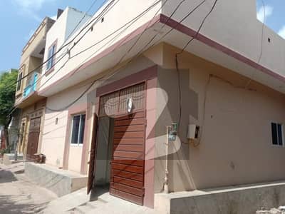 کوٹ خادم علی شاہ ساہیوال میں 4 کمروں کا 3 مرلہ مکان 50 لاکھ میں برائے فروخت۔