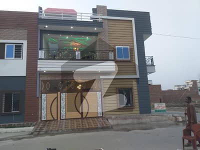 فیصل ٹاؤن رحیم یار خان میں 4 کمروں کا 5 مرلہ مکان 1.4 کروڑ میں برائے فروخت۔