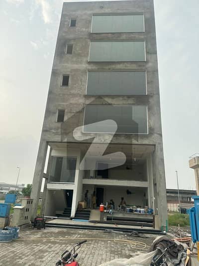 4 MARLA BRAND NEW COMMERCIAL BUILDING FOR RENT IN DHA RAHBAR PHASE 2 4th floor available for rent