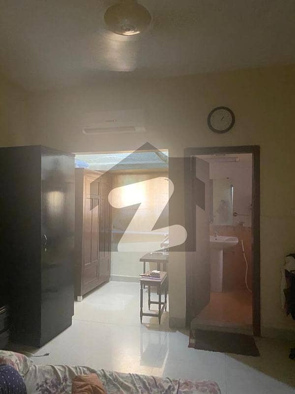 سِی ویو اپارٹمنٹس کراچی میں 3 کمروں کا 12 مرلہ فلیٹ 6.4 کروڑ میں برائے فروخت۔