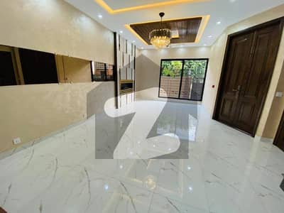 5 Marla Luxury House Available For Sale