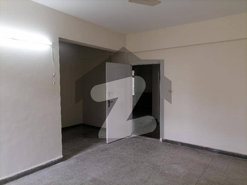 Spacious Flat Is Available For rent In Ideal Location Of Askari 5