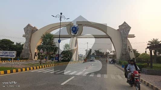 رائل ریزیڈینشیا لاہور میں 4 مرلہ رہائشی پلاٹ 42.0 لاکھ میں برائے فروخت۔