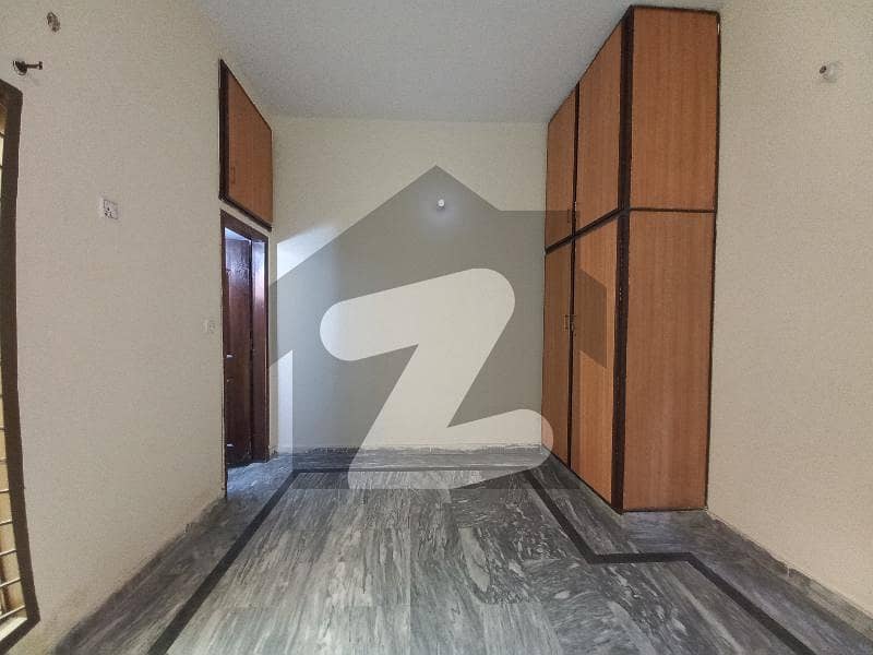 4 Marla Lower Portion 25k final & 1 lac security near Neelam block