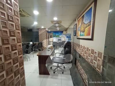 COMMERCIAL SPACE FURNISHED