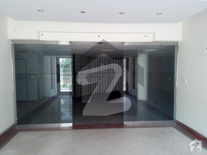 COMMERCIAL BUILDING FOR RENT UPPER MALL LAHORE