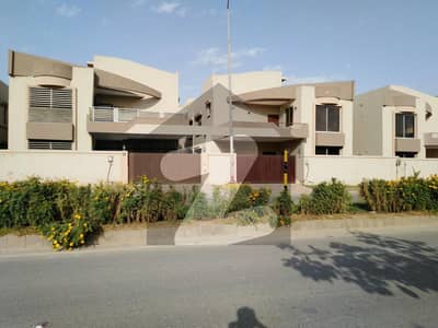 Good Location 350 Sq Yards House Is Available For Rent