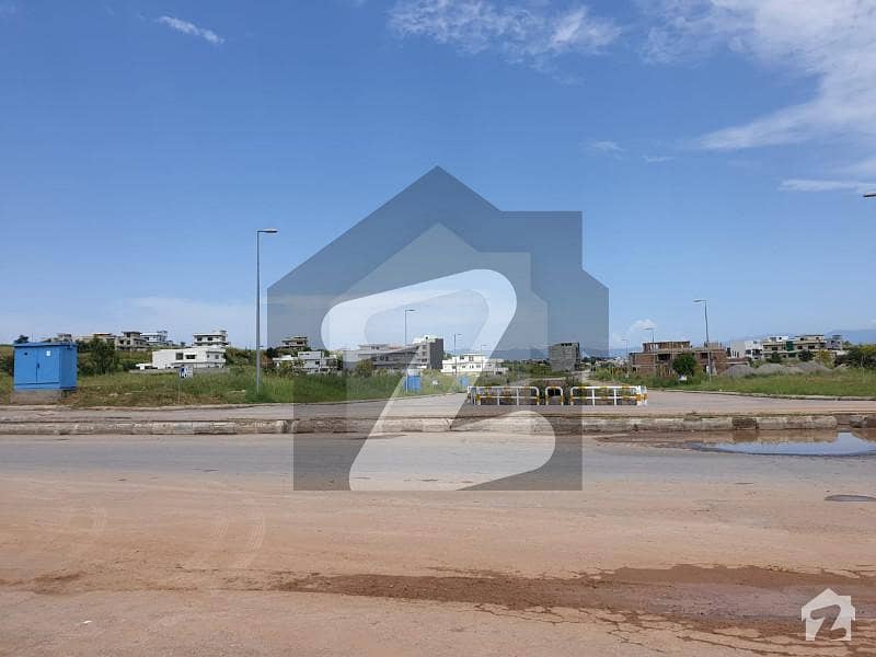 Top Location 1 Kanal Plot Sector D For Sale