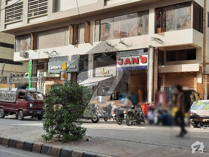 بہادر آباد گلشنِ اقبال ٹاؤن,کراچی میں 5 مرلہ دکان 2.95 لاکھ میں کرایہ پر دستیاب ہے۔