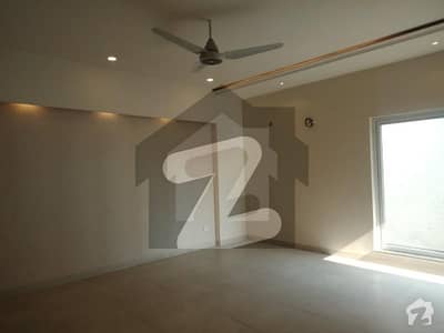 Commercial House Is Available For Rent 1 Kanal