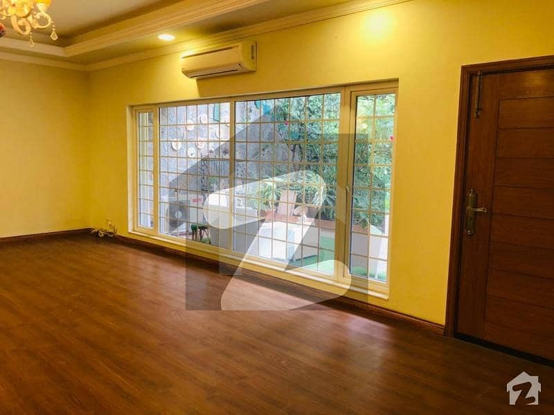 2700 Square Feet House In F-6/3 Best Option Main Marghlla Road