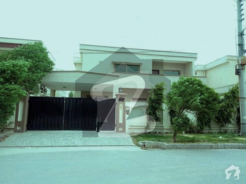 24 Marla House Ih-house New Designs On Boundary With Extra Land In Paf Falcon Complex, Gulberg 3 Lahore