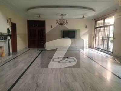 2 Kanal Commercial House Is Available For Rent