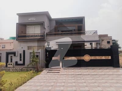 khayaban Amin L block one kanal brend new furnished house for sale mian 100 ft road near to ring road park musjid market