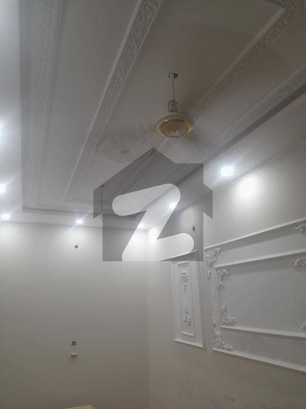 کینال بینک ہاؤسنگ سکیم لاہور میں 3 کمروں کا 7 مرلہ مکان 2.4 کروڑ میں برائے فروخت۔