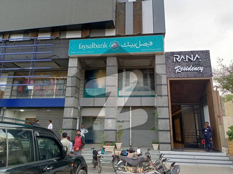Flat Is Available for Sale jauhar block 16