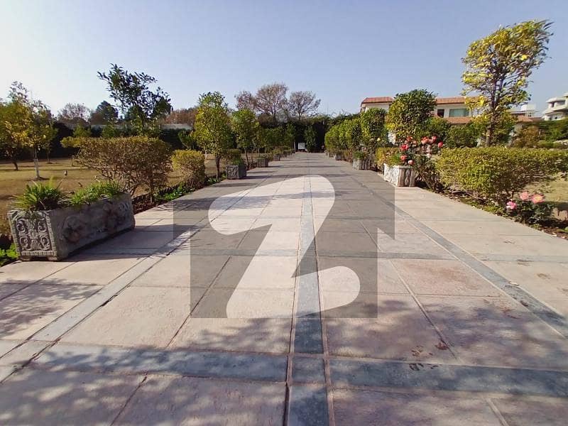 AN EXCELLENT FARM HOUSE /27 KANAL / TARLAI IS AVAILABLE FOR SALE Tarlai