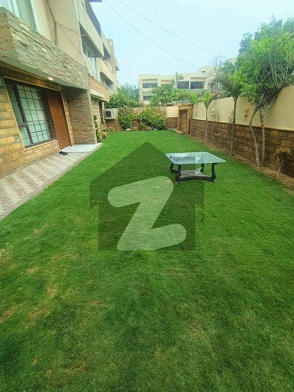 SEAVIEW APARTMENT GROUND FLOOR AVAILABLE FOR SALE. Sea View Apartments