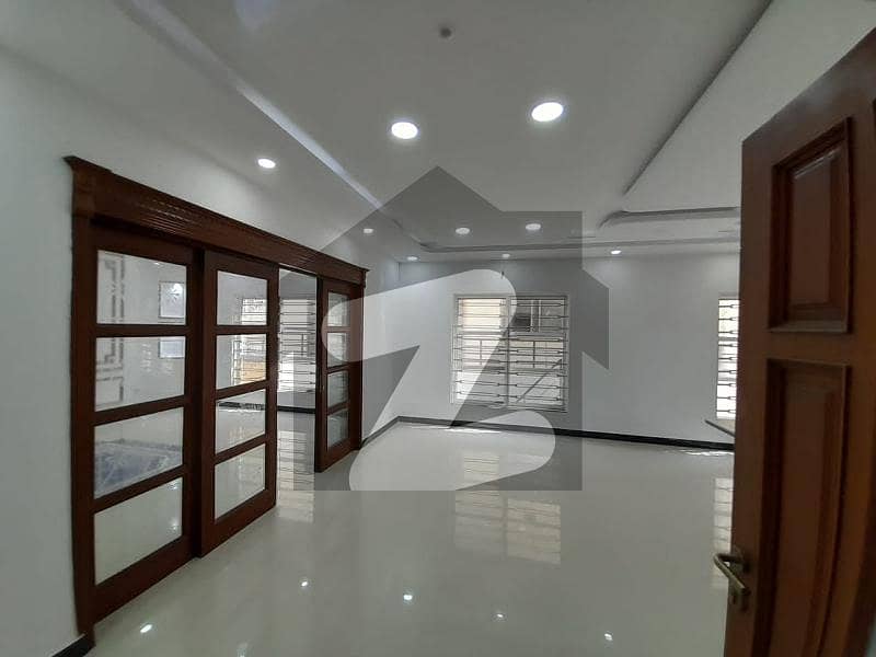 Beautiful Kanal House For Rent In Bahria Town Phase 8 Rawalpindi