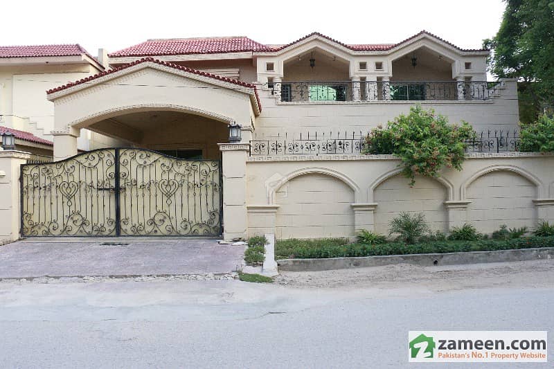 7 Bedroom Luxury House For Sale In Chaklala Scheme 3 7 Bedroom Luxury House For Sale In Chaklala Scheme 3