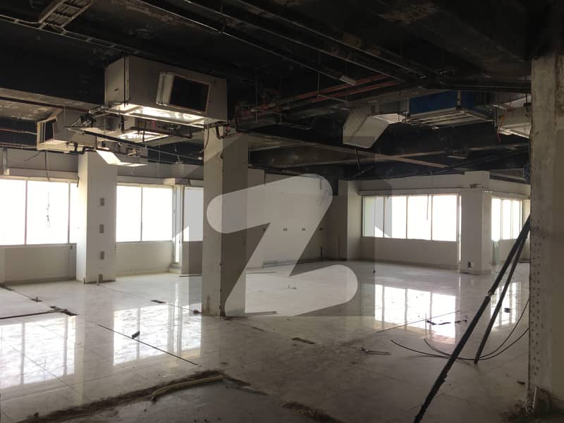 4000 Sq Ft Big Office Space Available On Rent In Good Office Project Of Clifton