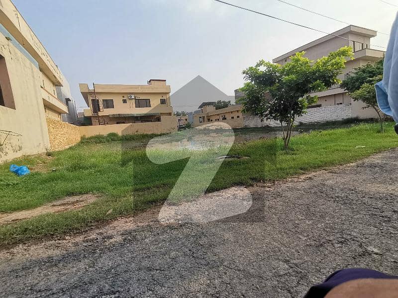 16 Marla Plot Available On Best Location Of Valencia Town